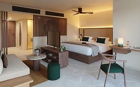 Purobeach 5*